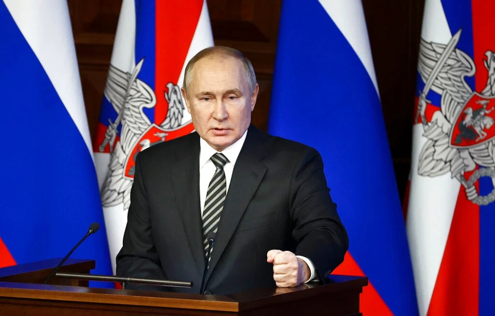 img of Escalating Tensions: The West and Russia's Dangerous Game