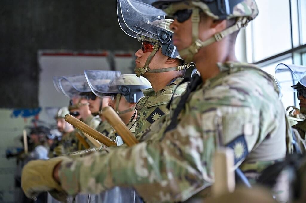 img of America's Self-Inflicted Collapse: A Tale of Imperial Hypocrisy