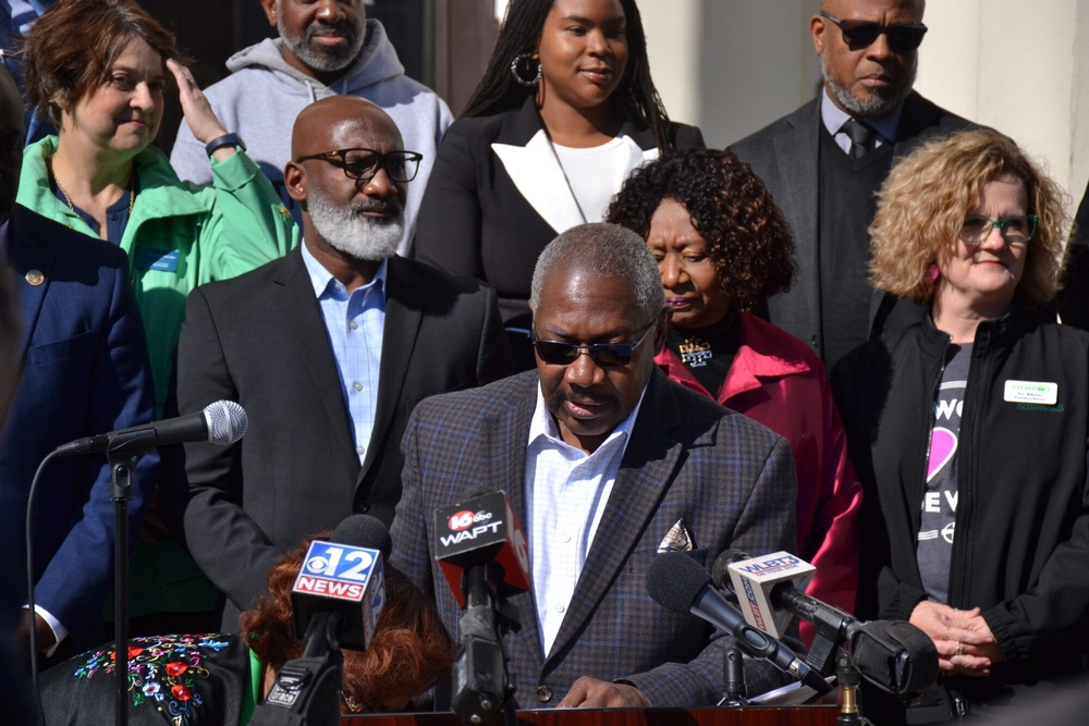 img of Jackson's Hunger Crisis: Local Heroes Step Up as Federal Government Abandons Its Citizens