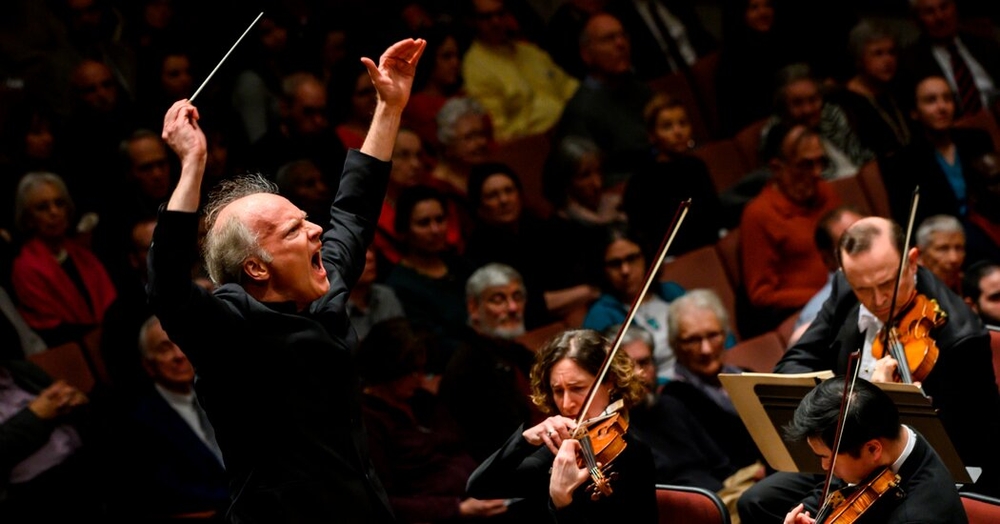 img of The Sound of Patriotism: Orchestras Unite Through National Anthem Tradition
