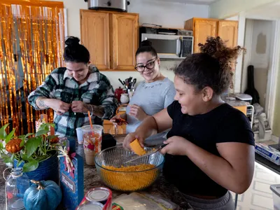 img of The Thanksgiving Anxiety: When Political Games Threaten the American Family Table