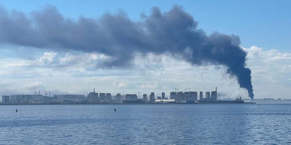 img of The Smoke Over St. Petersburg: A Symbolic Collapse of Imperial Facades