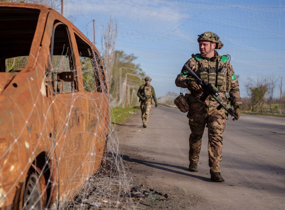 img of The Cracks in the Empire: How Communication Collapse, Not Western Arms, Is Turning the Tide in Ukraine