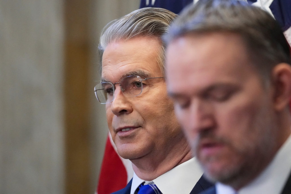 img of A Reckless Gamble: Trump's Trade War Escalates Amid Government Shutdown Chaos