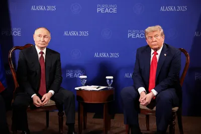 img of Trump's Dangerous Diplomatic Dance: Putin Before Principles