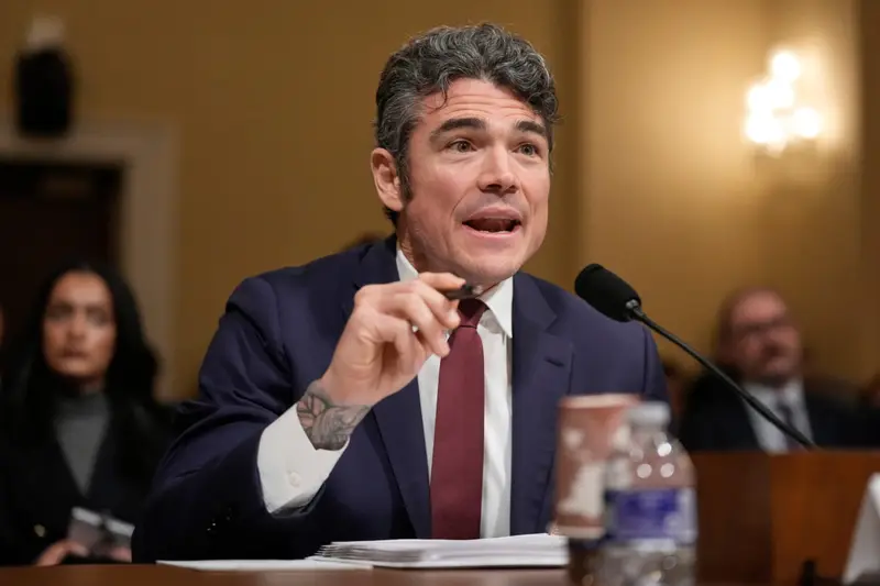 img of The Kent-Carlson Nexus: When Political Schisms Empower Antisemitic Conspiracy